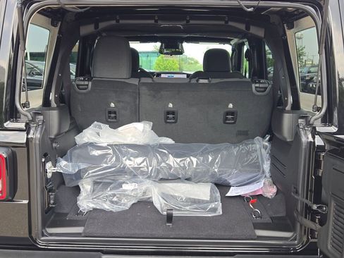 New 2025 Jeep Wrangler Sport S image 18