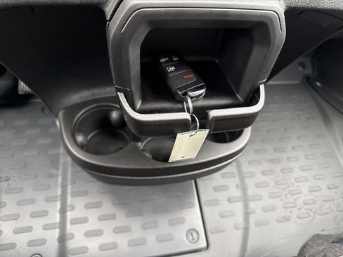 Used 2025 RAM ProMaster 3500 w/ Crew Van Package image 24