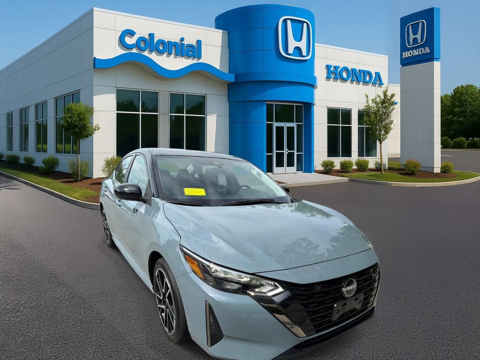 Used 2025 Nissan Sentra SR FWD image 8