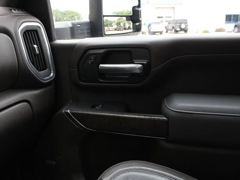 Used 2022 GMC Sierra 2500 Denali w/ Denali Ultimate Package AWD/4WD image 20