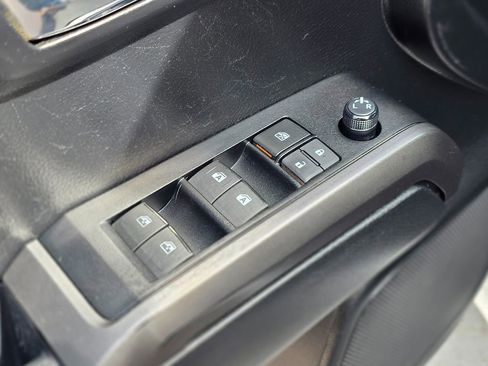 Used 2022 Toyota Tacoma TRD Off-Road w/ Technology Package image 30