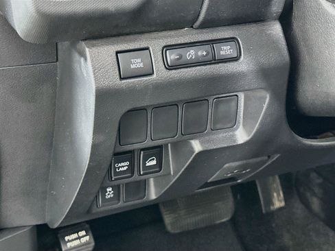 Used 2022 Nissan Frontier S AWD/4WD image 14