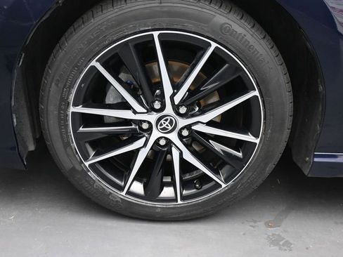 Used 2022 Toyota Camry SE FWD image 14