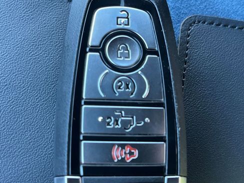 New 2026 Ford F250 Platinum image 23