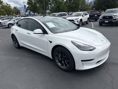 Used 2023 Tesla Model 3 Standard Range RWD image 3