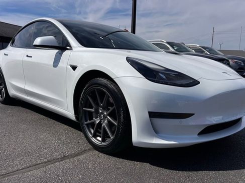 Used 2021 Tesla Model 3 Standard Range Plus image 10