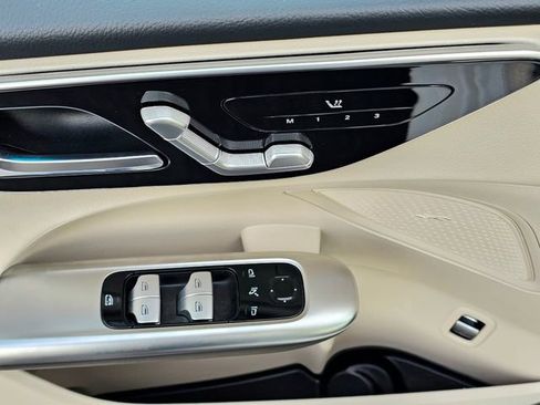 Used 2023 Mercedes-Benz C 300 C 300 image 22