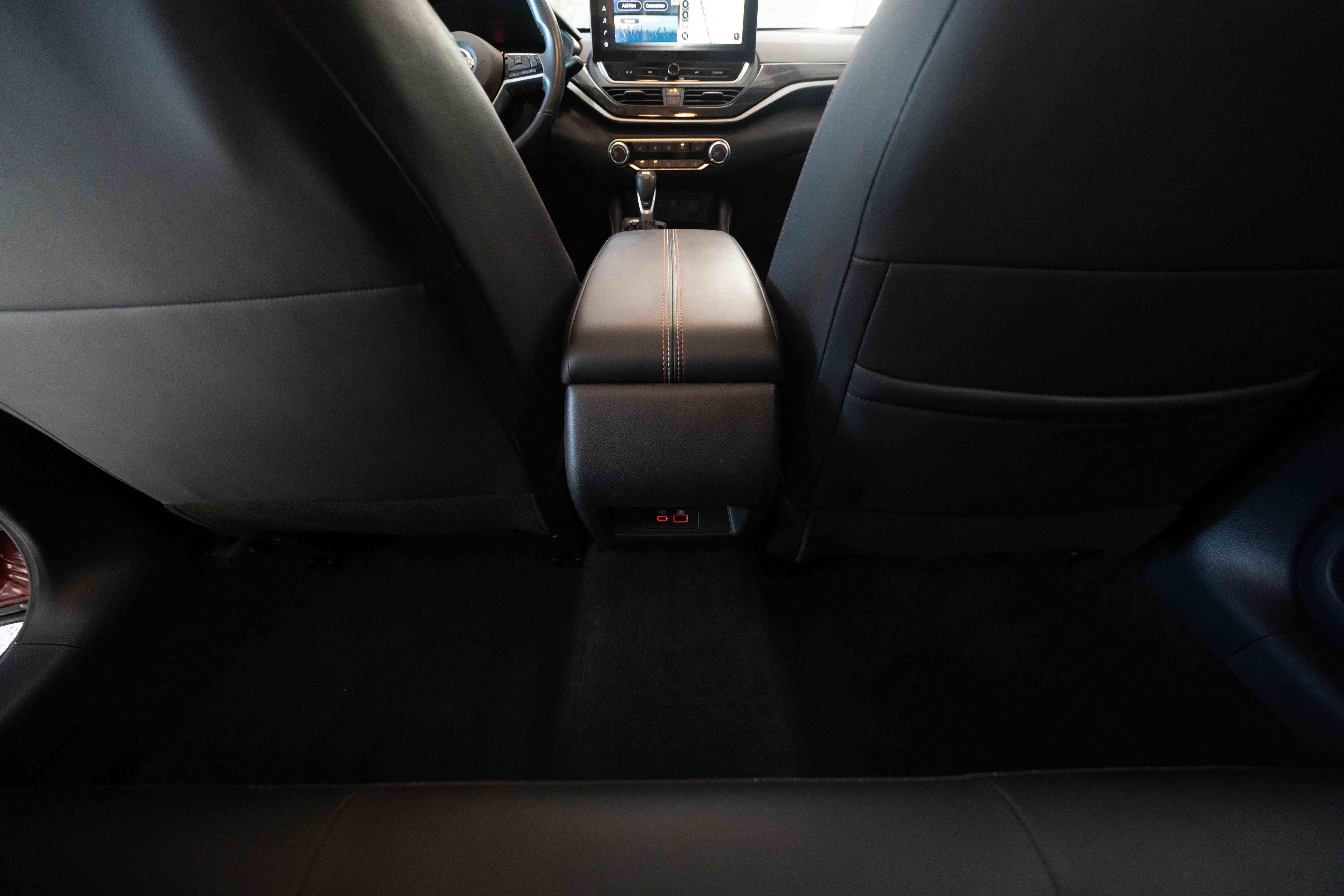 Used 2024 Nissan Altima 2.5 SR w/ SR Premium Package FWD image 22