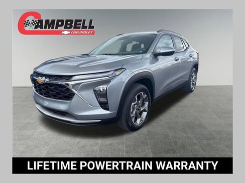 New 2026 Chevrolet Trax LT w/ Driver Confidence Package FWD image 1