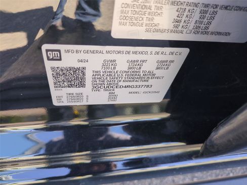 Used 2024 Chevrolet Silverado 1500 Custom Trail Boss AWD/4WD image 35
