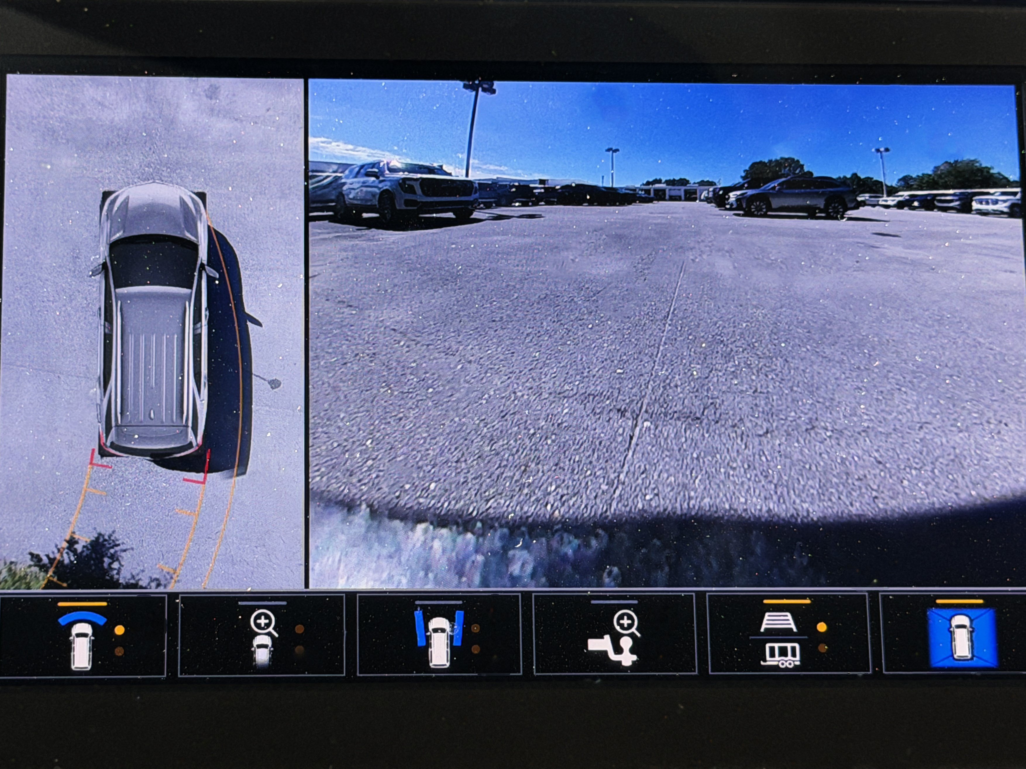 Used 2024 Chevrolet Equinox LT FWD image 30