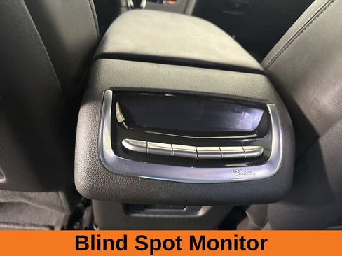 Used 2025 Cadillac XT6 Premium Luxury FWD image 26