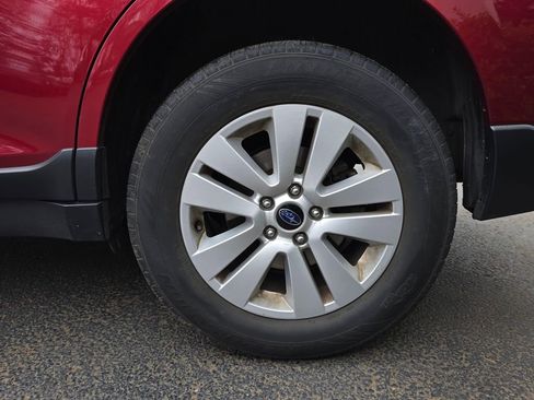 Used 2018 Subaru Outback 2.5i Premium AWD/4WD image 6