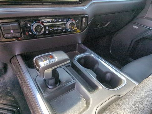 Used 2022 Chevrolet Silverado 1500 RST AWD/4WD image 16