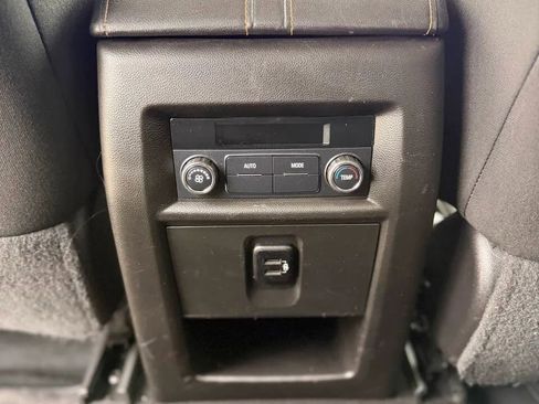 Used 2018 Chevrolet Traverse LT AWD/4WD image 20