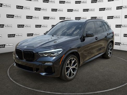 Used 2021 BMW X5 xDrive40i w/ M Sport Package AWD/4WD image 2