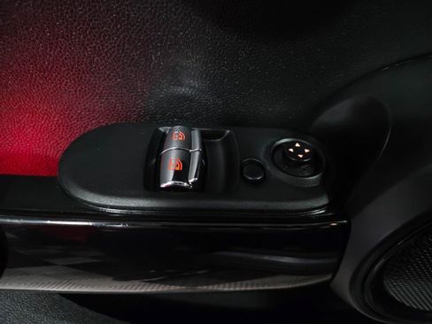 Used 2019 MINI Cooper S w/ Signature Upholstery Package FWD image 28