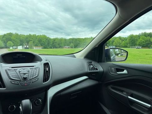 Used 2013 Ford Escape SE FWD image 10