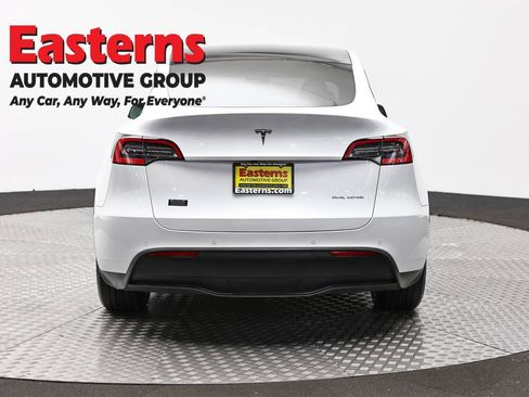 Used 2021 Tesla Model Y Long Range AWD/4WD image 6