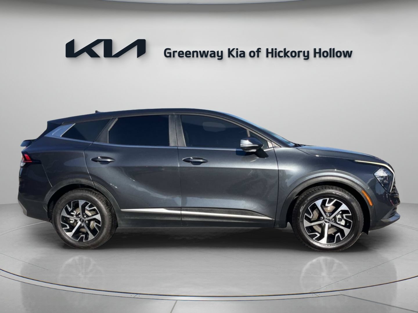 Used 2023 Kia Sportage EX FWD image 9
