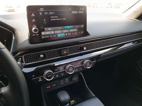 Used 2024 Honda Civic Touring image 11