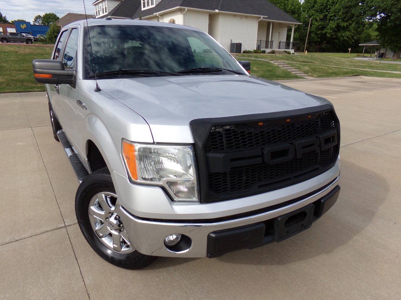 Used 2013 Ford F150 XLT w/ Luxury Equipment Group AWD/4WD image 3