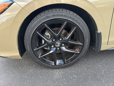Used 2025 Honda Civic Sport image 9