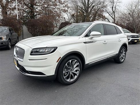 Certified 2022 Lincoln Nautilus Reserve image 9