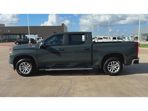 New 2026 Chevrolet Silverado 1500 LT w/ Z71 Off-Road Package AWD/4WD image 5