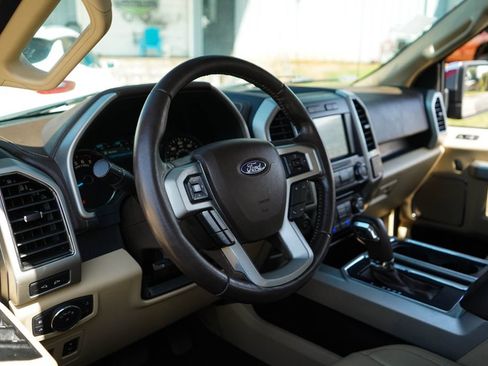 Used 2018 Ford F150 Lariat AWD/4WD image 6