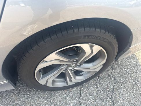 Used 2019 Honda Accord EX-L image 14