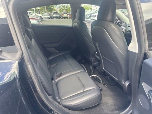 Used 2023 Tesla Model Y Performance AWD/4WD image 13
