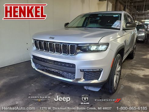 Used 2021 Jeep Grand Cherokee L Limited AWD/4WD image 1
