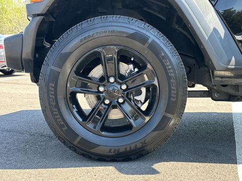 Certified 2022 Jeep Wrangler Unlimited Sport AWD/4WD image 16