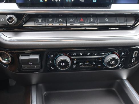 Certified 2025 Chevrolet Silverado 2500 High Country w/ Technology Package image 30