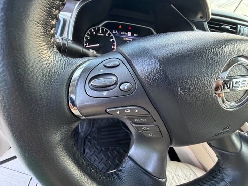 Used 2019 Nissan Murano Platinum image 10
