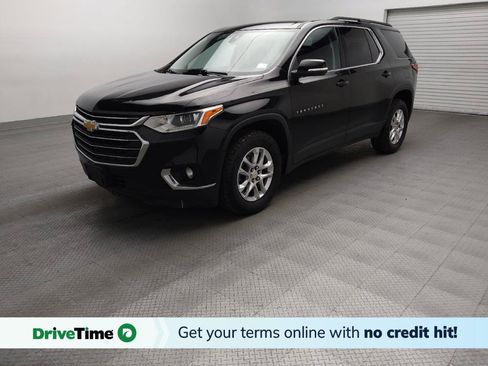 Used 2021 Chevrolet Traverse LT FWD image 1