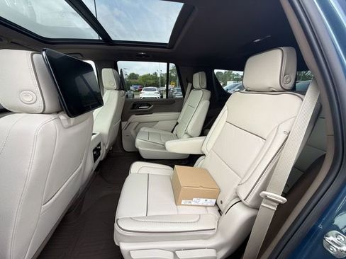 New 2026 GMC Yukon Denali w/ Denali Reserve Package AWD/4WD image 21