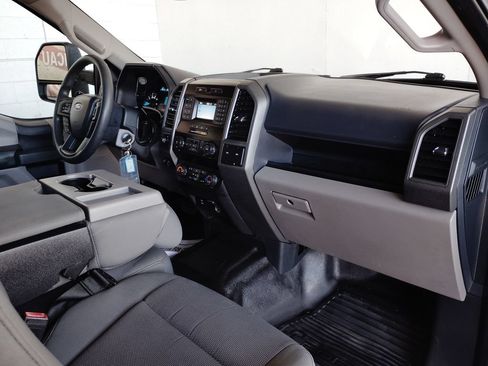 Used 2022 Ford F250 XL w/ Power Equipment Group RWD image 13