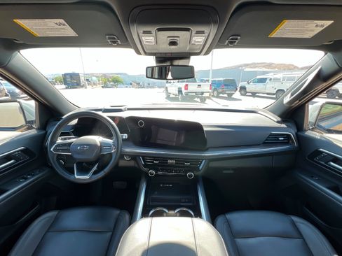 Used 2025 Chevrolet Tahoe Z71 image 10