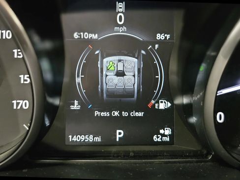Used 2017 Land Rover Range Rover Sport SE AWD/4WD image 18
