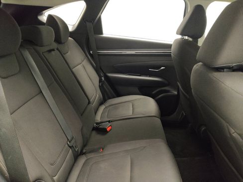 Used 2022 Hyundai Tucson SE image 19