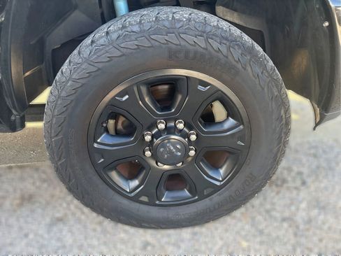 Used 2018 RAM 2500 Big Horn w/ Sport Appearance Group AWD/4WD image 14