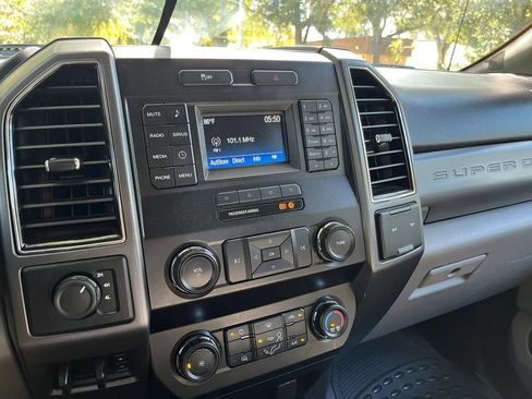 Used 2019 Ford F250 XLT AWD/4WD image 17
