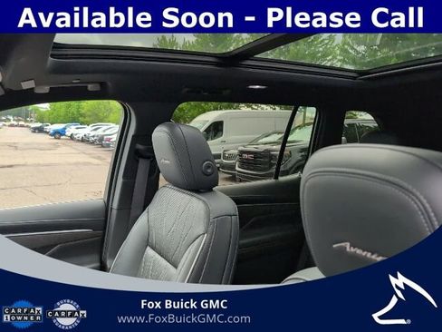 Used 2025 Buick Enclave Avenir w/ Super Cruise Package AWD/4WD image 9