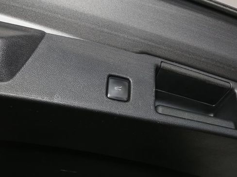 Used 2022 Ford Escape SEL w/ SEL Stealth AWD Package image 12