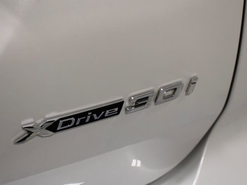 Used 2023 BMW X3 xDrive30i w/ Premium Package w/ZPA AWD/4WD image 23
