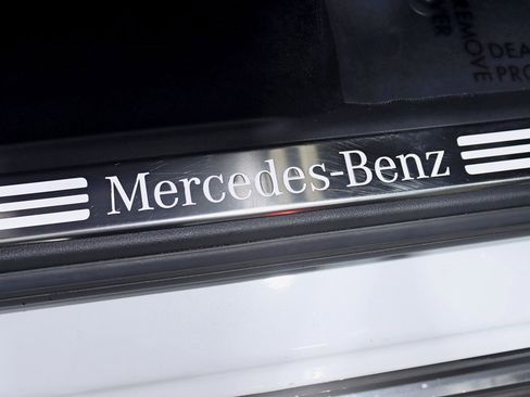 Used 2022 Mercedes-Benz G 550 image 13