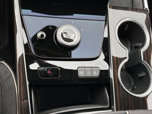 New 2026 Cadillac Escalade ESV Luxury image 23