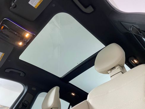 Used 2026 Mercedes-Benz GLC 300 4MATIC image 14